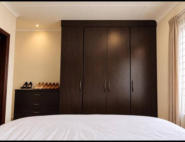 2 BEDROOM TOWNHOUSE FOR SALE IN ARUNDO ESTATE